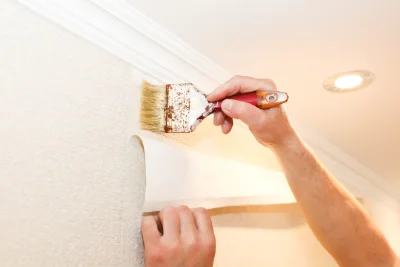 Pose de papier peint à Embry — revêtements muraux et toiles de verre